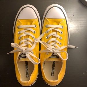 yellow converse!